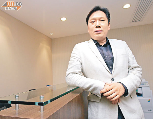 资深投资者黄海明认为,现时工商铺买家出货难度大增.