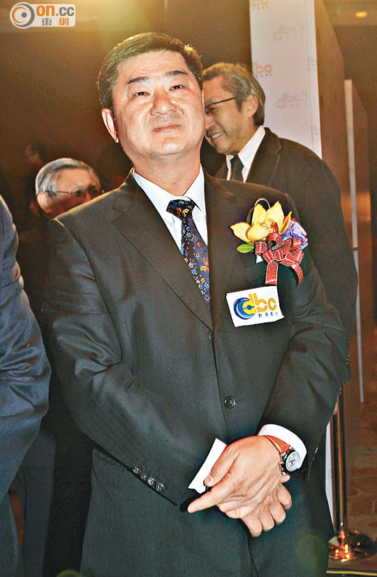 黄楚标遭追讨125万买楼订金