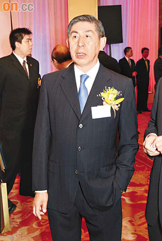 孔丹撑复建居屋纾解民困